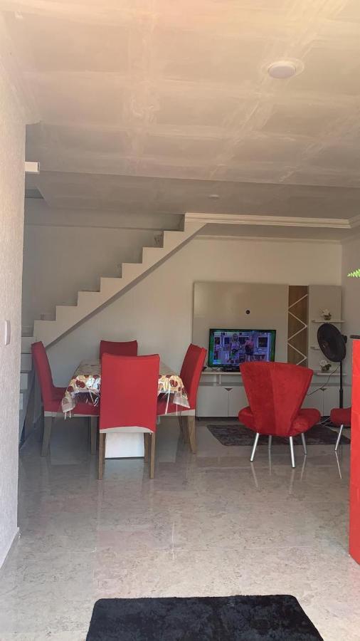 Apartamento Duplex Mobiliado Em São Pedro da Aldeia 외부 사진